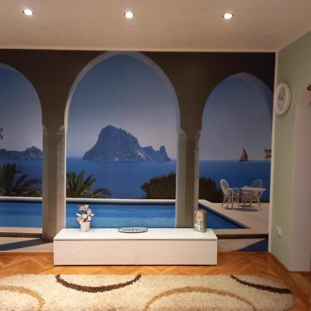 Blue Sky Apartment Ploiesti Luaran gambar