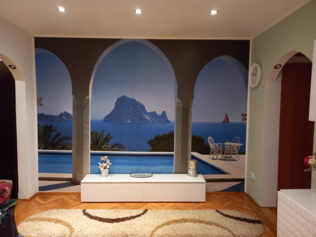 Blue Sky Apartment Ploiesti Luaran gambar